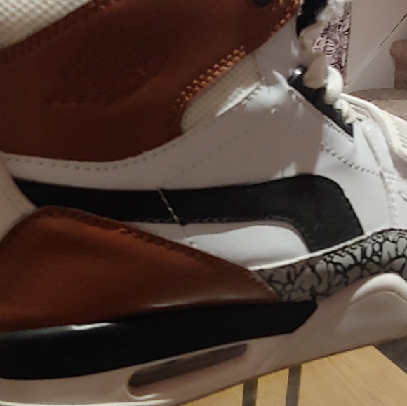 Men's Shoes - Picture 3 of 3